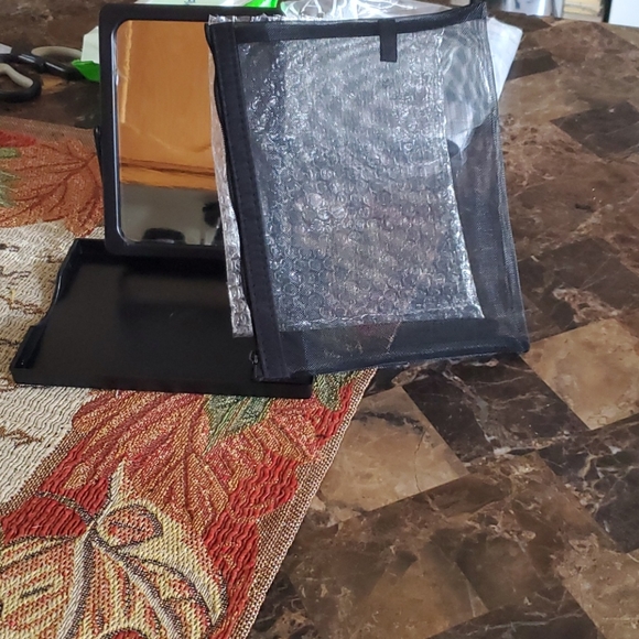 Mirror - Picture 1 of 1